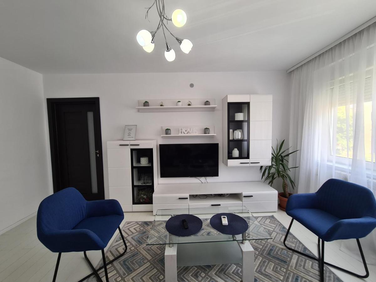 Apartament Bonami Lägenhet Sibiu Exteriör bild